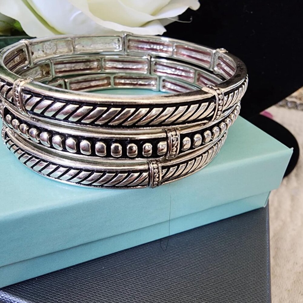 Premier Designs Set of 3 Stretch Bracelets